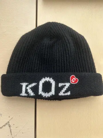 KOZ 로고 블랙 니트 모자 비니 완판템