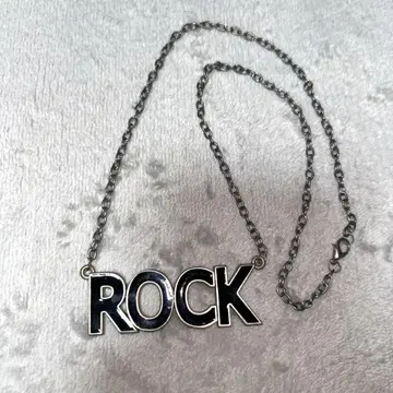 ROCK 목걸이 로고 목걸이