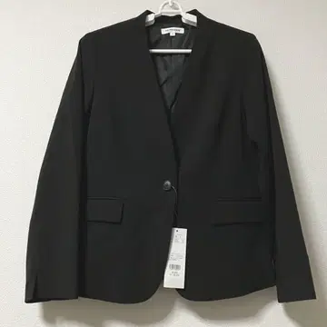 [ 미사용 새상품 택 포함 ] 여성용 노카라 자켓 M 사이즈 블랙