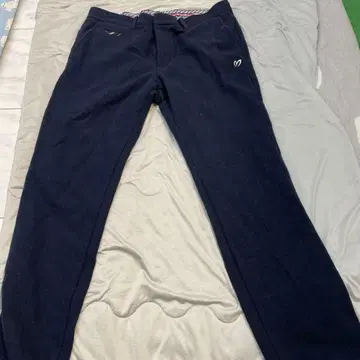 MASTER BUNNY EDITION 네이비 팬츠 사이즈 6