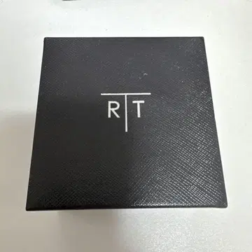 TATEOSSIAN 커프스 케이스 그레이 스티치 포함