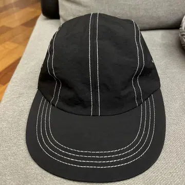 스트릿 스케이터 블랙 캡 스트라이프 스티치