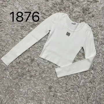 1876 GYDA GYGY 플레이트 니트탑 로고