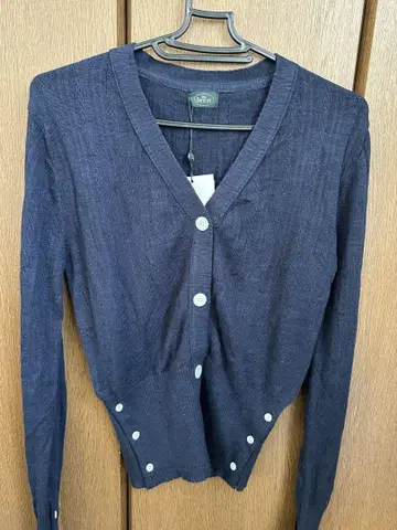 The Barnnet 긴팔 가디건