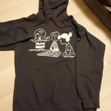 저널 스탠다드 레리움 PEANUTS 스누피 맨투맨