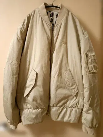 ELVIRA 리버서블 MA-1 베이지 레오파드 무늬 사이즈 L 상태