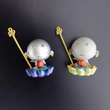 무라카미 다카시 SUPERFLATMUSEUM 마치카도 군 2체 세트