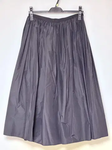 UNITED ARROWS 플레어 스커트 블랙