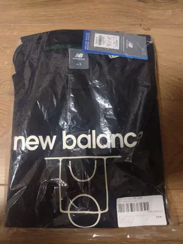 새상품 new balance 뉴발란스 바스켓 T셔츠 블랙 L