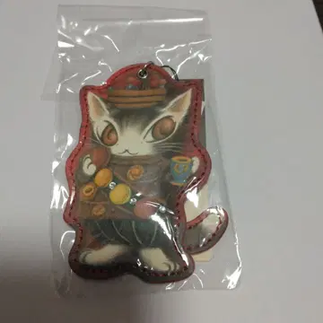 와치필드 다얀 키링 붉은 방의 마카롱