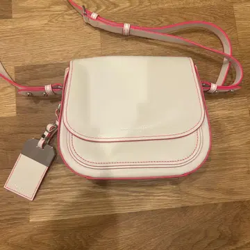 MARC JACOBS 숄더백 화이트/핑크