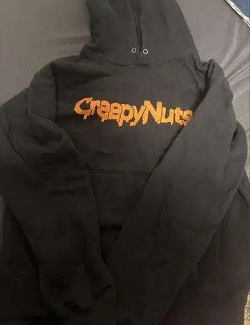 CreepyNuts 로고 블랙 후드티