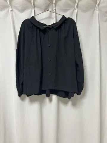 블랙 프릴 옷깃 긴팔 셔츠 (HagHag)