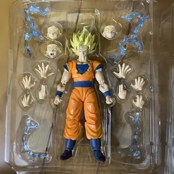 S.H.Figuarts 슈퍼 사이어인 2 손오공 드래곤볼 피규어