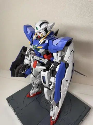 PG 1/60 건담 엑시아 (조립 완료)