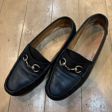 리걸 비트 로퍼