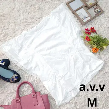 새상품급 a.v.v 티셔츠 ( M ) 화이트/프렌치 슬리브/디자인 셔츠