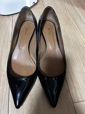PIPPICHIC 블랙 스틸레토 펌프스