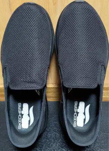 SKECHERS Slip-Ins 블랙 슬립온 스니커즈