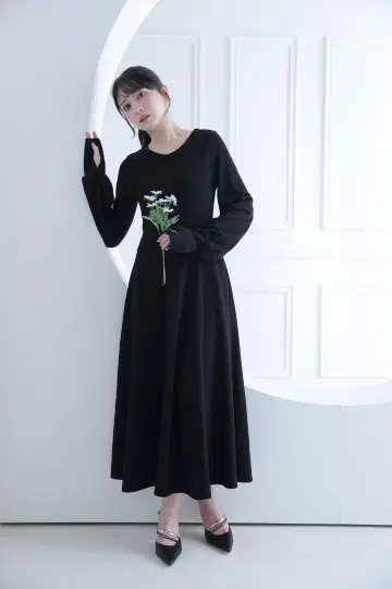 새상품 시로노사쿠라 원피스 긴팔 블랙 S