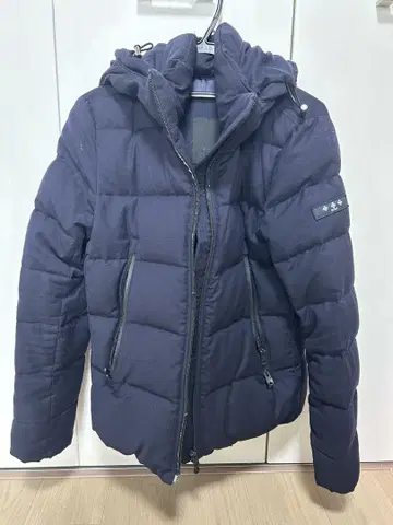 TATRAS 후드 부착 다운 자켓 네이비