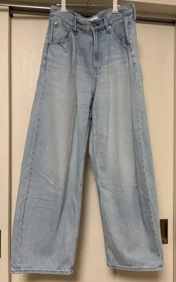 UNIQLO 배기 커브 청바지 25