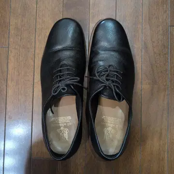 nil admirari Plain Cut Shoes 블랙