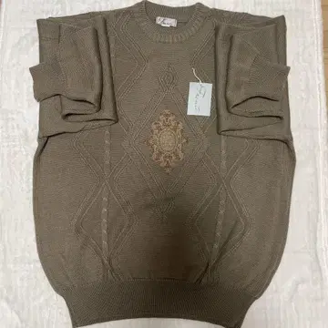 새상품 택 포함 남성용 니트 영국 패션 브랜드