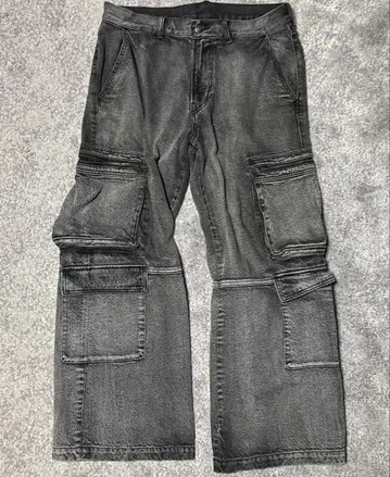 [새상품급] h&m 루즈 카고 데님 팬츠 BLACK S 사이즈