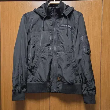 알파 인더스트리즈 본딩 후디드 리브 자켓