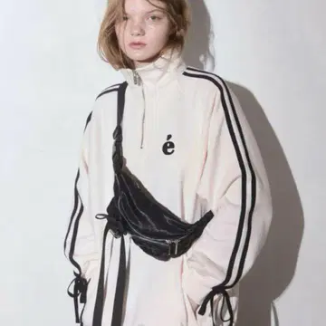 epine 에피누 sport line half zip sweat