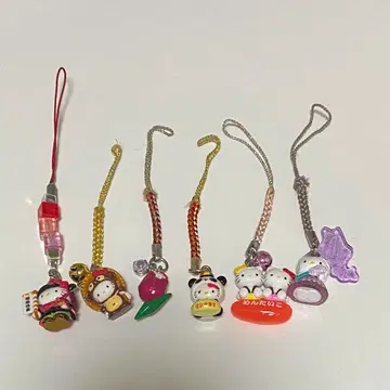 [ 최종 가격 인하 ] 헬로키티 지역 한정 키티 족쇄 스트랩 묶음 판매