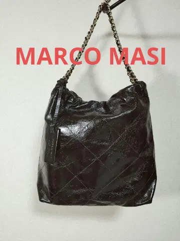 MARCO MASI 체인 핸들 퀼팅 백 블랙