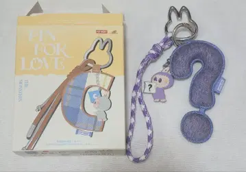 러브브 PIN FOR LOVE 스트랩 참 알파벳 ?