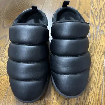 TENTAIL 블랙 슬립온