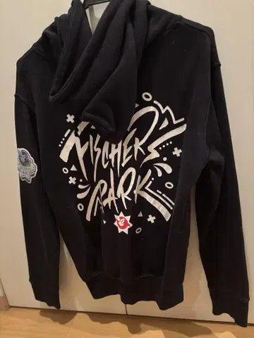 Fischers Park 블랙 후드티 S