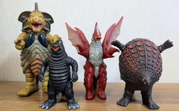 울트라 소프트 비닐 괴수 세트