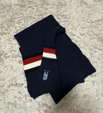 네이비 스트라이프 니트 머플러