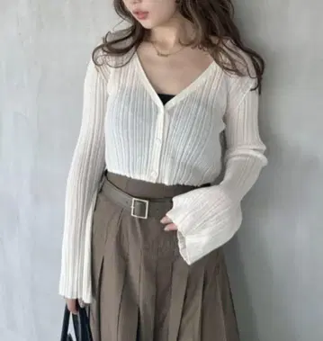 새상품 완판템 스나이델 심플 리브 가디건