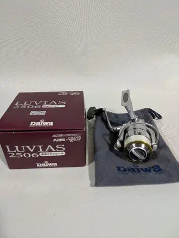 Daiwa Luvias 2506 스피닝 릴