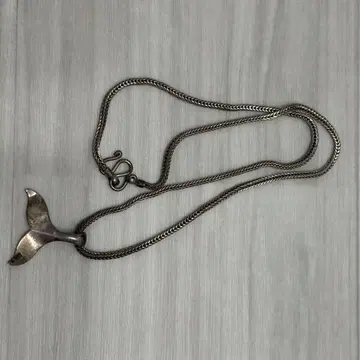 [ 초 대폭 최종 가격 인하 당시 물건 ] 실버 고래 꼬리 목걸이 빈티지