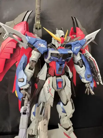 1/100 메탈빌드풍 데스티니 건담 빛의 날개 포함