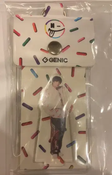GENIC 아크릴 스탠드 케이스