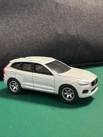 볼보 XC60 고무 타이어 호일 교환 개조