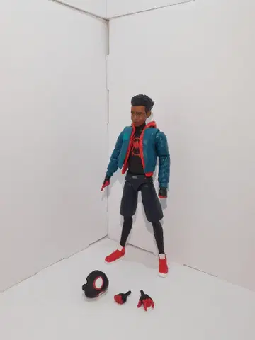 마블 레전드/Marvel legends 마일스 모랄레스1
