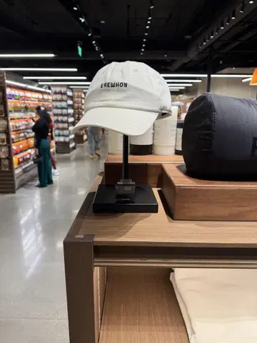 EREWHON 화이트 캡