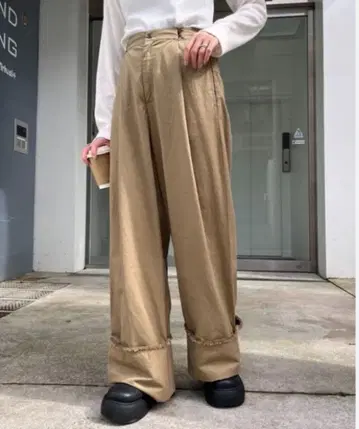 베이지 코튼 와이드 팬츠 프릴
