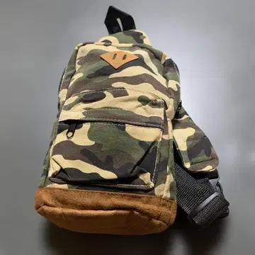 카모플라쥬 캔버스 숄더백