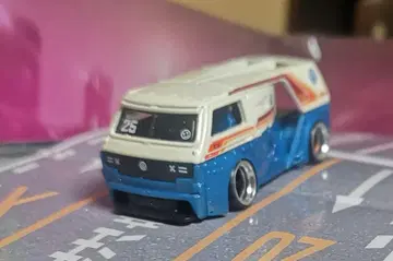 핫휠 VW T3 커스텀 개조
