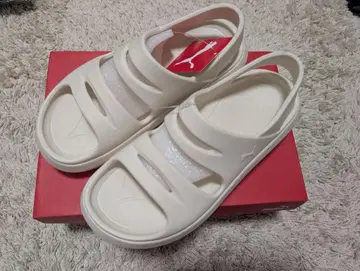 Puma 플랫폼 샌들 화이트